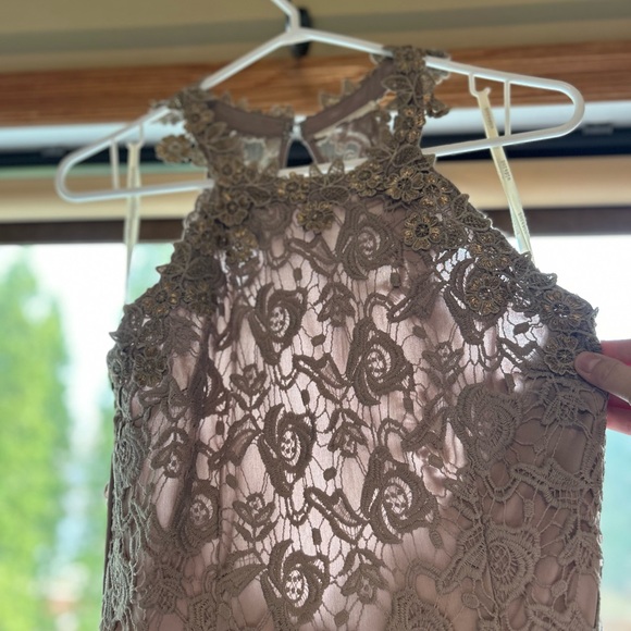 Long formal chiffon halter greyish/purple dress with gold lace details - Picture 2 of 4